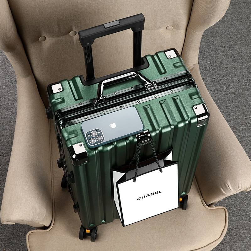 Parta – Valise Rigide avec Porte-Gobelet